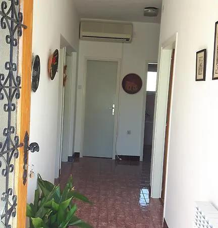 アパート Maja ツリクヴェニツァ