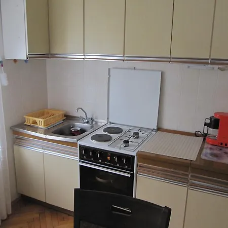 Apartment Maja *