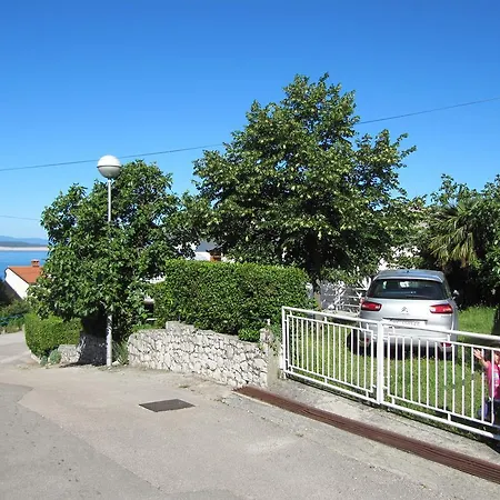 Apartment Maja *